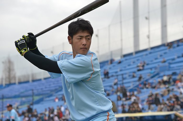 2016年の岡本和真©Hideki Sugiyama