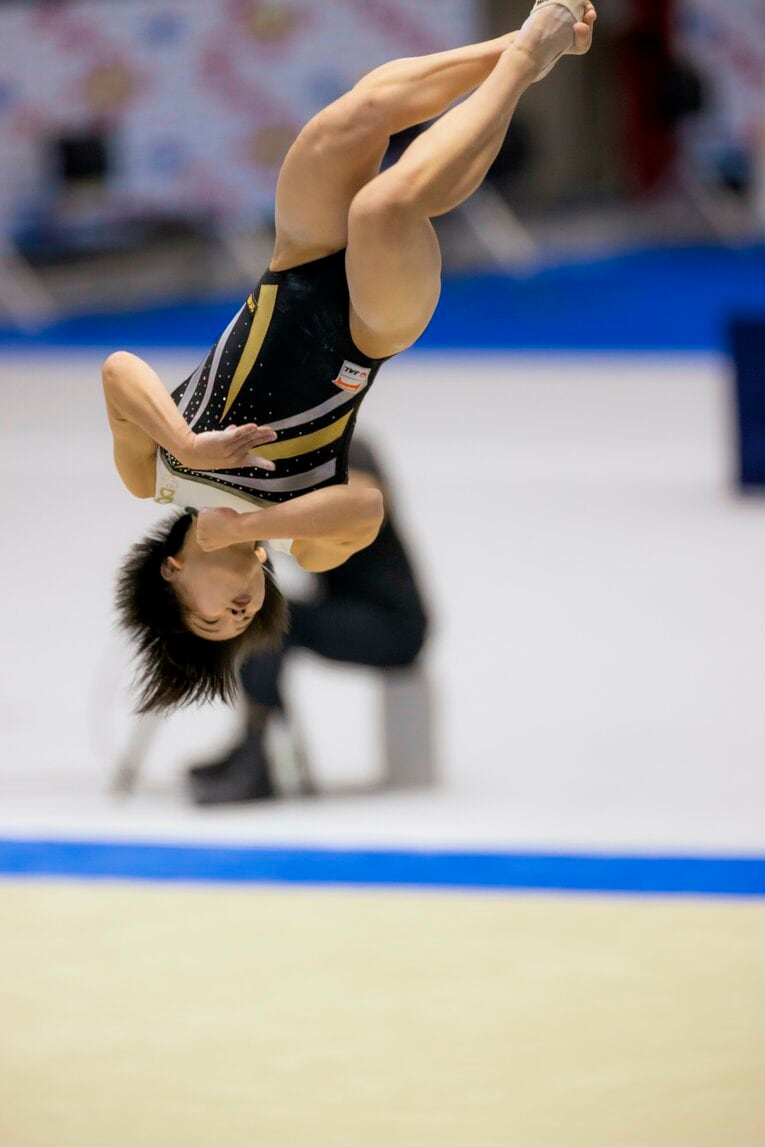 体操・村上茉愛、“恐怖の涙”を乗り越え五輪へ視界良好 「チュソビチナ」成功に見る24歳の確かな進化　(6)