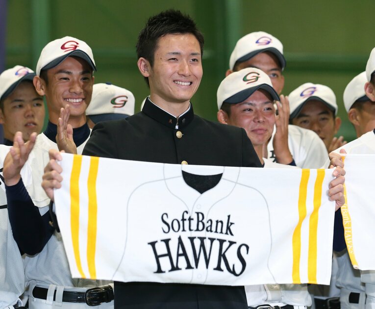 高橋は2015年にソフトバンクからドラフト1位指名を受けた　©JIJI PRESS
