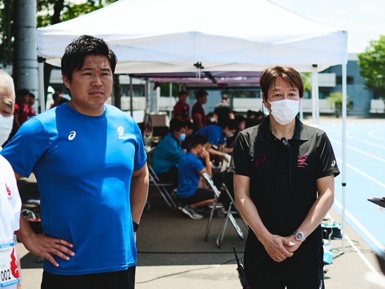 早稲田大学ラグビー蹴球部の現監督・大田尾竜彦氏は、コンタクトスポーツであるラグビーの危険性を考慮した上で「チームドクターの重要性」を実感している