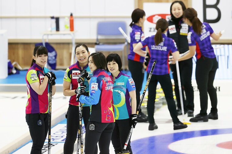 2021年、北京五輪へ繋がる日本代表決定戦。ロコ・ソラーレに敗れたフォルティウスはチーム解散の危機を迎えていた ／ photograph by JIJI PRESS