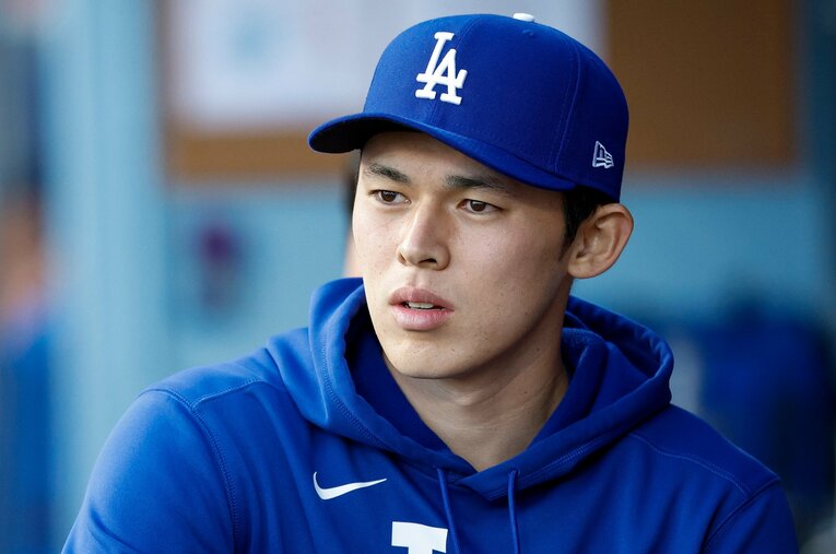 6月15日にドジャース・ロバーツ監督が語ったのは、佐々木朗希の今季終了が「現実的」だとする衝撃の内容だった ／ photograph by Getty Images