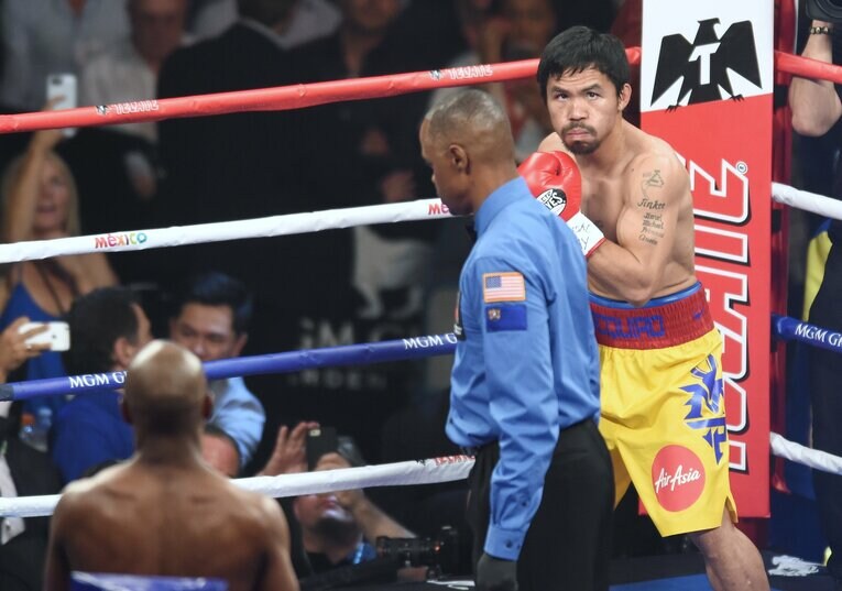 2015年5月、メイウェザー戦でゴングを聞くパッキャオ