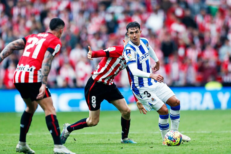 「クボには開幕前から…今はそれ以上の期待だ」MVP→徹底マークで不発も久保建英21歳“バスクダービー両軍サポの熱視線”をカメラマンは見た(43)