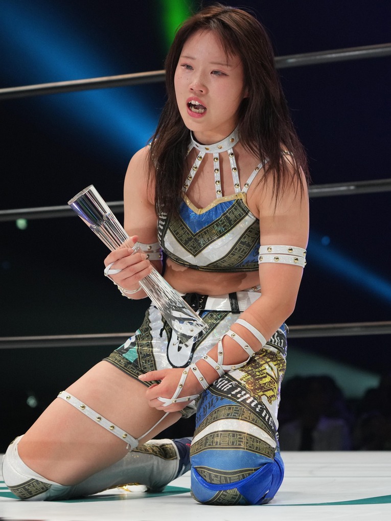 スターダムの新人王決定トーナメントに優勝した弓月。2024年1月3日、横浜武道館　©Essei Hara