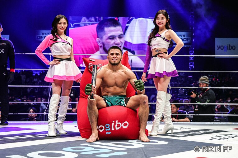 ラジャブアリ・シェイドゥラエフvs.久保優太　©RIZIN FF