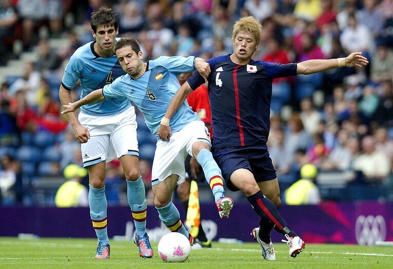 ジョルディ・アルバと酒井宏樹のマッチアップ©Getty Images