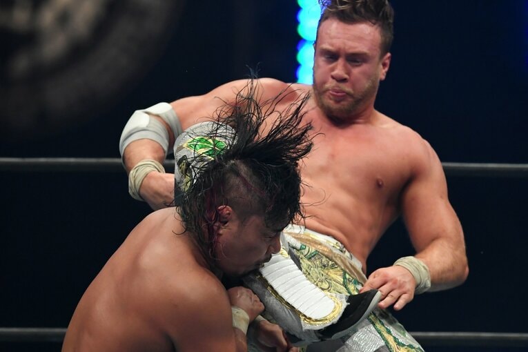 オスプレイの進化スピードが鷹木を上回った