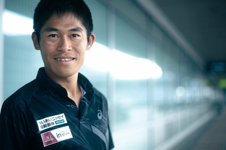 市民ランナーからプロランナーへ。形を変えながら走り続ける川内が『俺たちの箱根駅伝』を読んで感じたこととは ／ photograph by Takuya Sugiyama