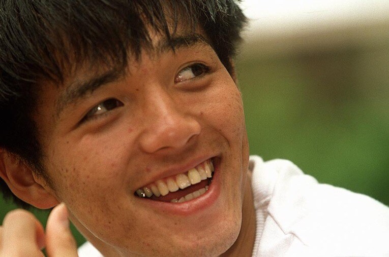 9月27日、44歳の誕生日に引退を発表した小野伸二。日本が銀メダルを獲得し、世界に衝撃を与えた1999年ワールドユース大会をナイジェリアで取材したライターが当時を振り返る ／ photograph by AFLO