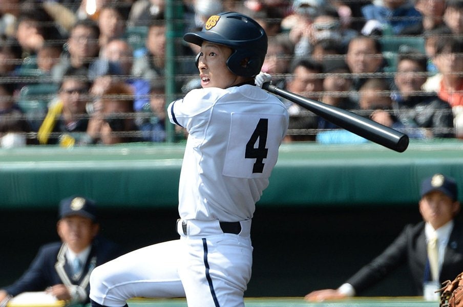 選抜は個性派の二塁手が盛り上げた!高松商、大阪桐蔭、智弁学園の凄い3人。<Number Web> photograph by NIKKAN SPORTS