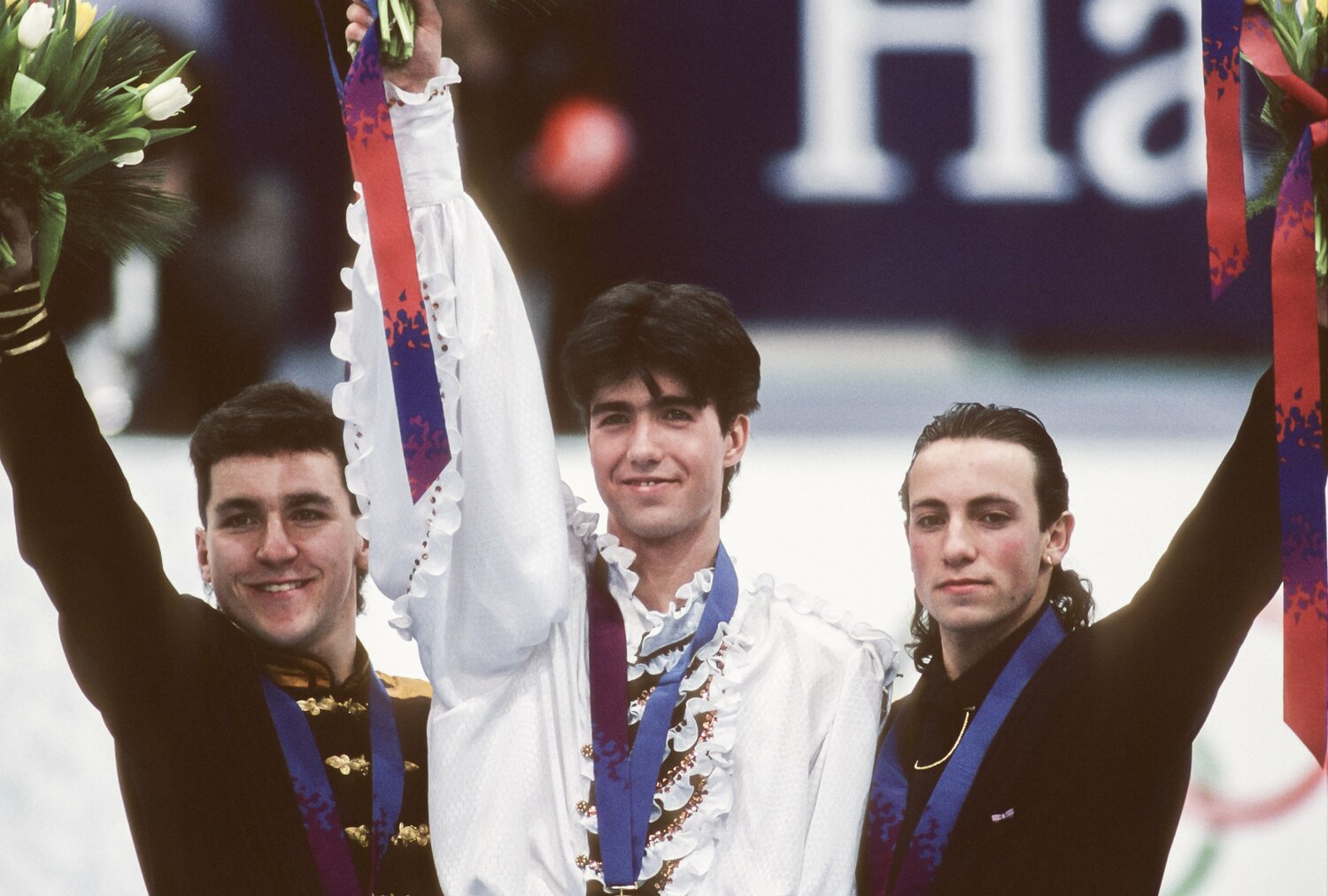 リレハンメル五輪表彰式。左から銀ストイコ、金ウルマノフ、銅キャンデロロ　©Getty Images