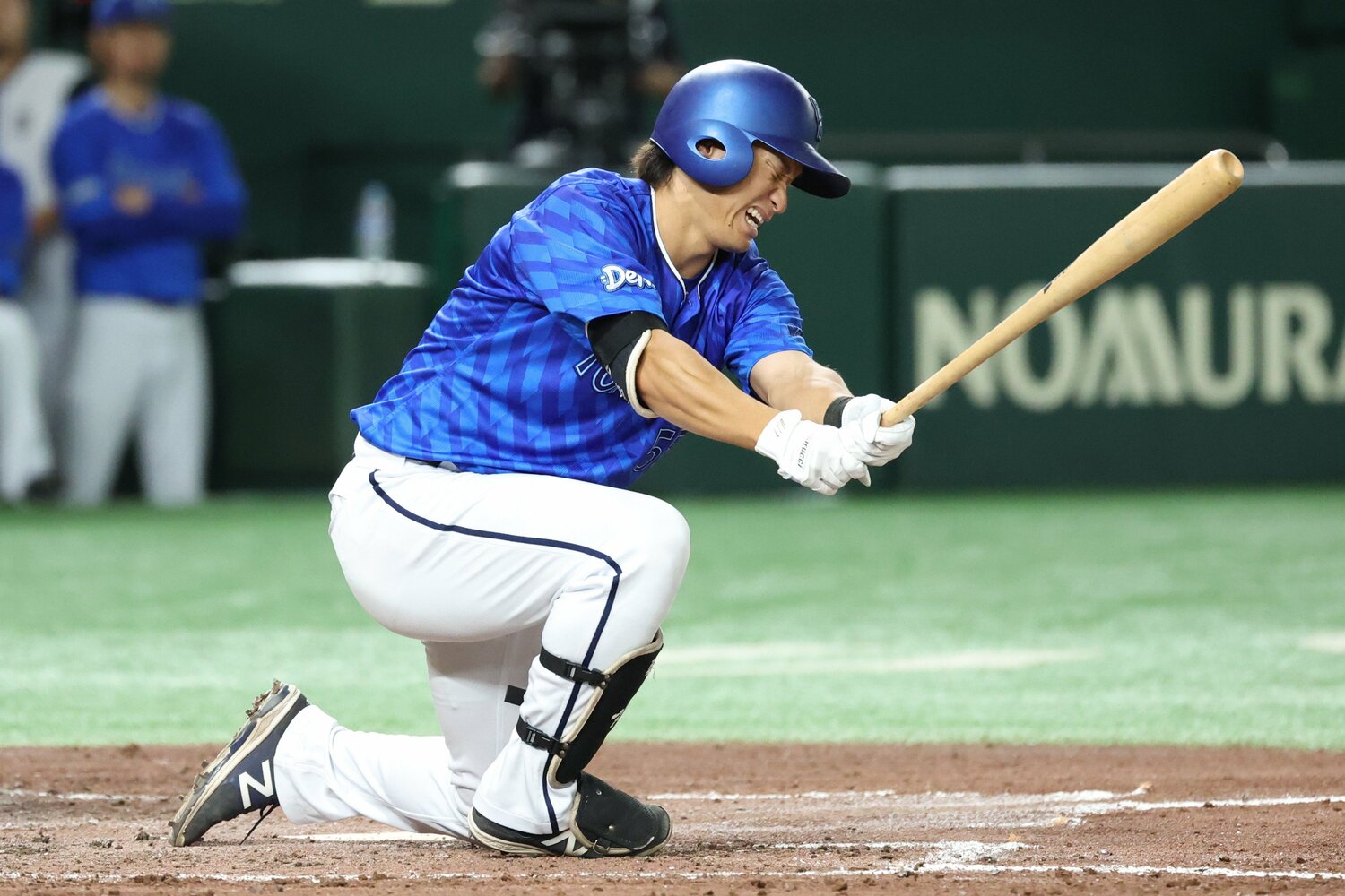 バッティングを崩されたあとにいかに戻せるかが一軍定着へのカギだ　©JIJI PRESS