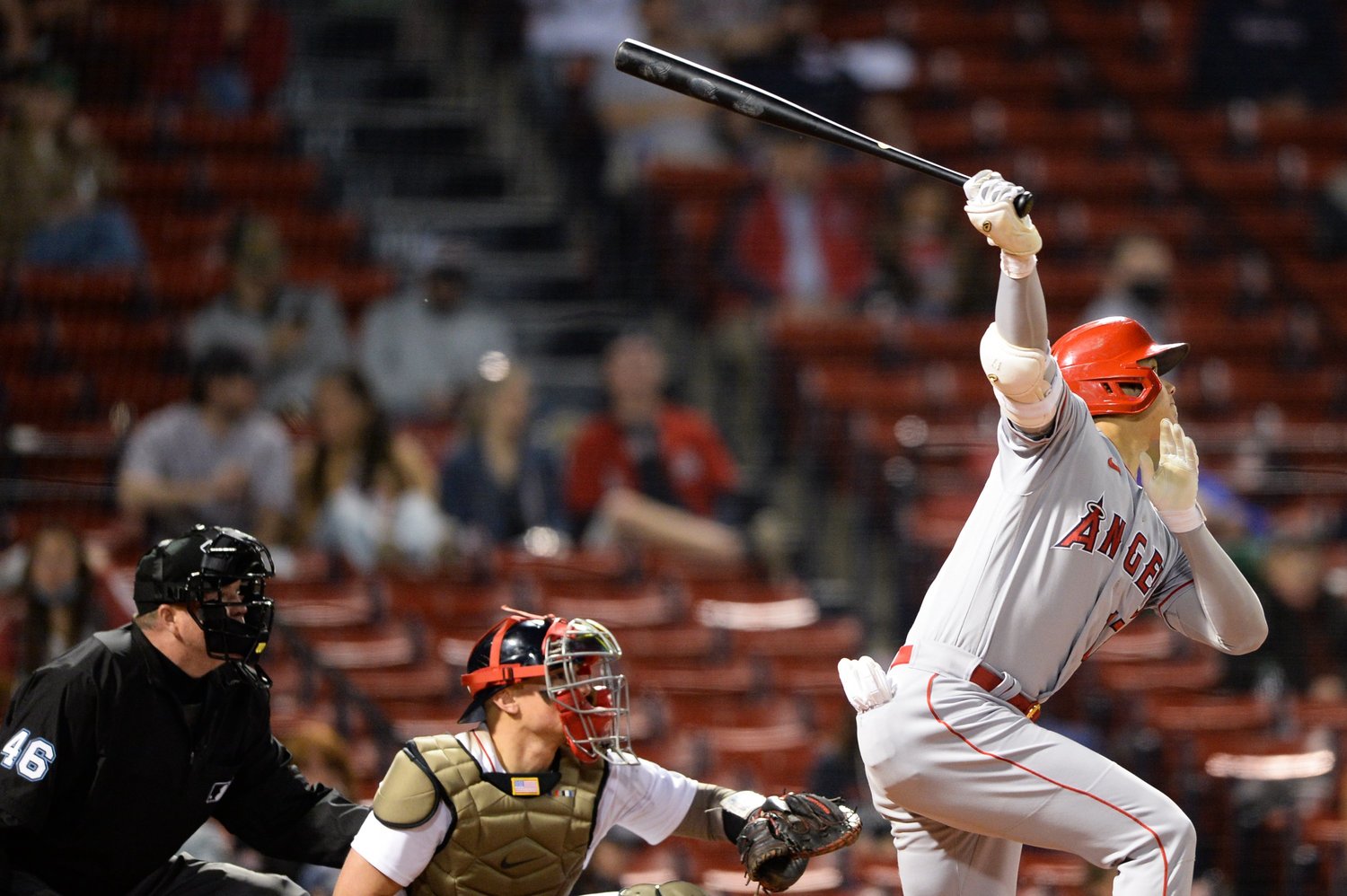 2021年、衝撃的だった“泳ぎながらグリーンモンスター超え”　©Getty Images