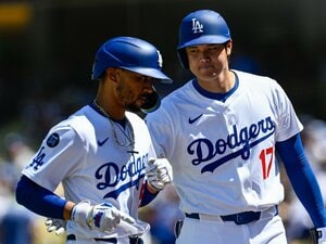 「どの毒を飲むか」大谷翔平が敬遠…続く2番ベッツの本音は？「分かったよ。君たちの望んでいることなんだな」エンゼルス戦で米記者が聞いたウラ話