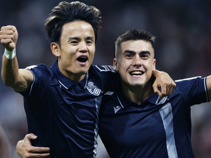 久保建英「幻のマドリー戦ゴラッソ」に余裕の笑み→クロース置き去り、先制点演出…“魔法使いタケ”のステップアップをカメラマンは見た＜Number Web＞ photograph by Daisuke Nakashima