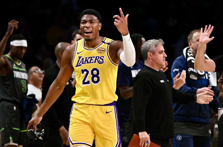 NBAレイカーズ加入3年目を終えた八村塁（27歳）。チームはプレイオフ1回戦で敗退したが、指揮官の信頼を勝ち得たシーズンとなった ／ photograph by Getty Images