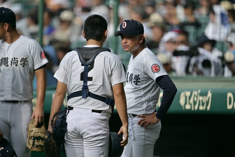 「ベスト8進出」沖縄尚学・比嘉公也監督／42歳　©Hideki Sugiyama