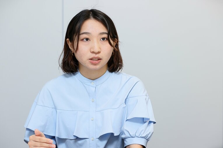 現在、27歳になった石塚さん　©Shigeki Yamamoto