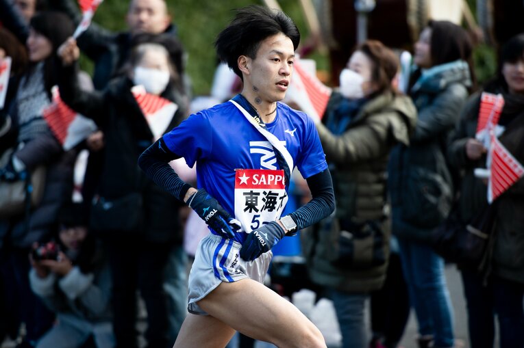 5区の西田壮志。区間2位の走りで東洋大と1分14秒差で復路に　©Yuki Suenaga