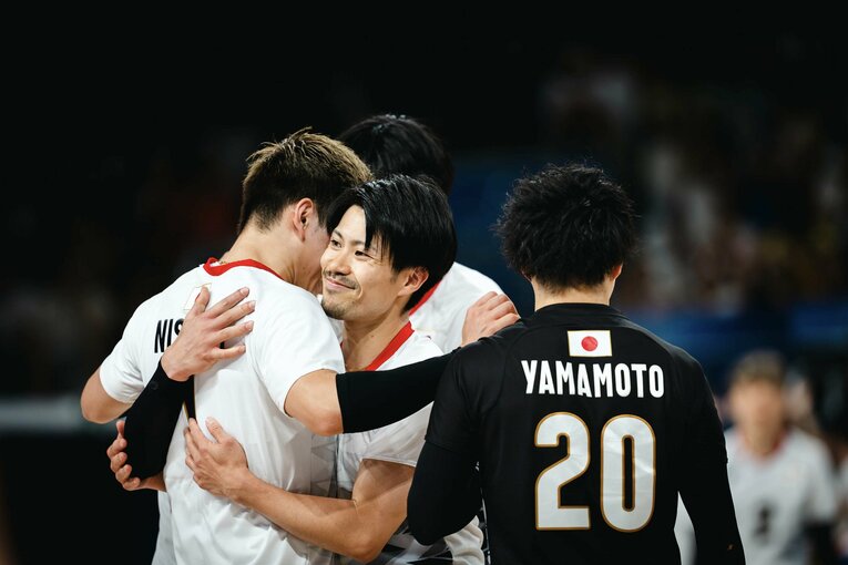 パリ五輪予選ラウンドvsアメリカ　©︎Volleyball World