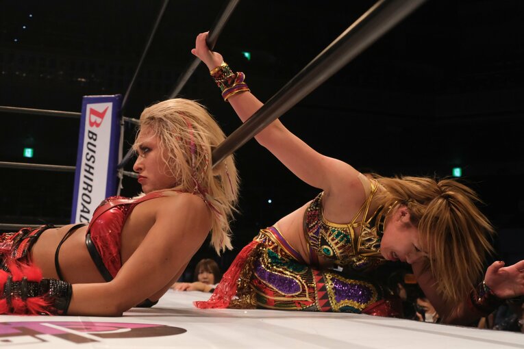 タイトルマッチは“朱里との作品”だった…新王者・ジュリアはスターダムをどう“引っかき回す”のか？ 異例のアピール「全員覚悟しとけよ！」(48)