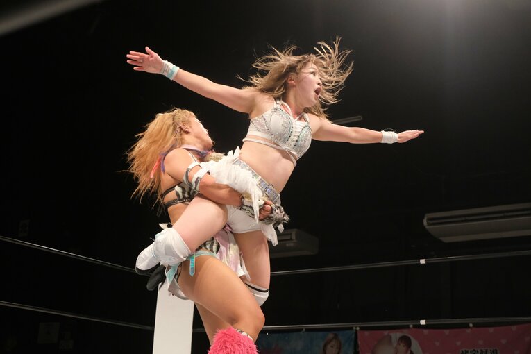 「自分以外はみんな敵だと…」うつ病を患った女子プロレスラーのその後…引退→復帰も経験した真白優希の思い「同じ病気の人たちにも試合を見てほしい」(20)