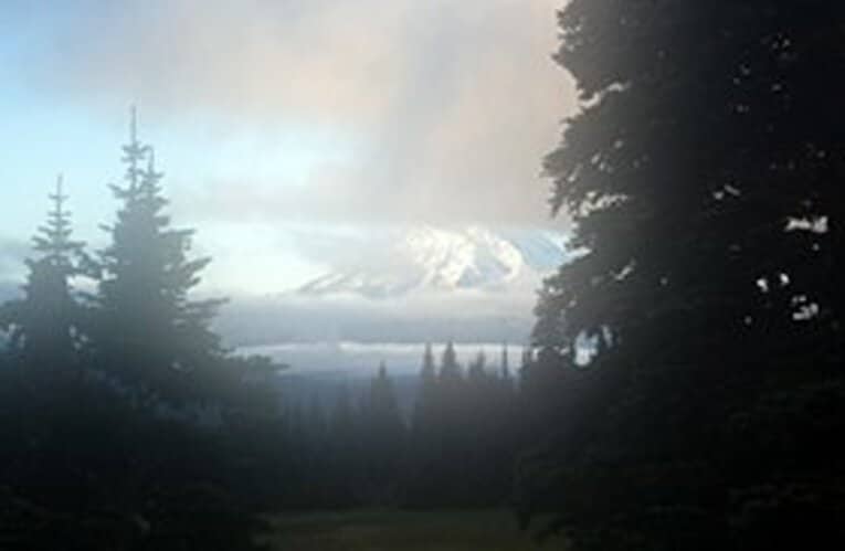 36時間後の朝、「ベストではないがベターな天気」になり出発。 