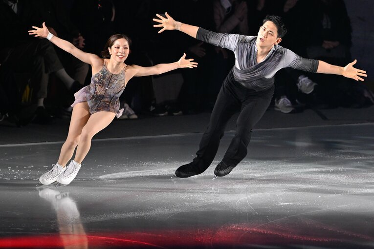 アイスショー用にアレンジした「グラディエーター」で会場を沸かせたりくりゅう　©Asami Enomoto