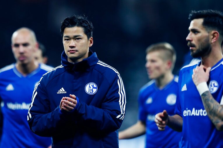 「1年前はJ2→ドイツ5部」上月壮一郎22歳の堂々1部デビュー…長谷部誠と握手、鎌田大地vs吉田麻也のW杯組対決も〈現地撮影〉(54)