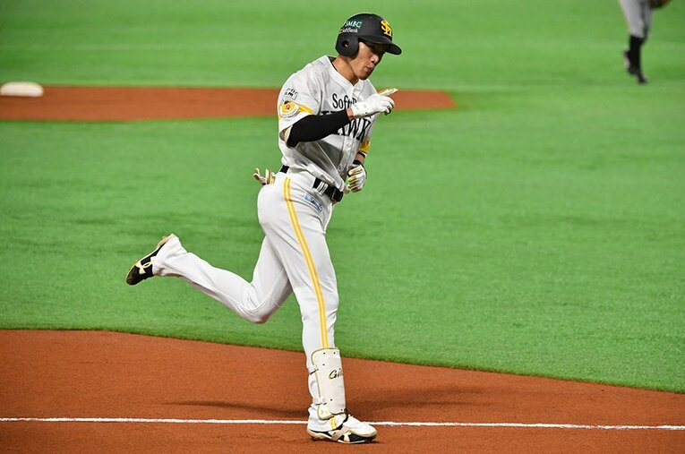 とんでもない長打力を誇る柳田悠岐。彼の出身地と言えば広島県だ ／ photograph by Hideki Sugiyama