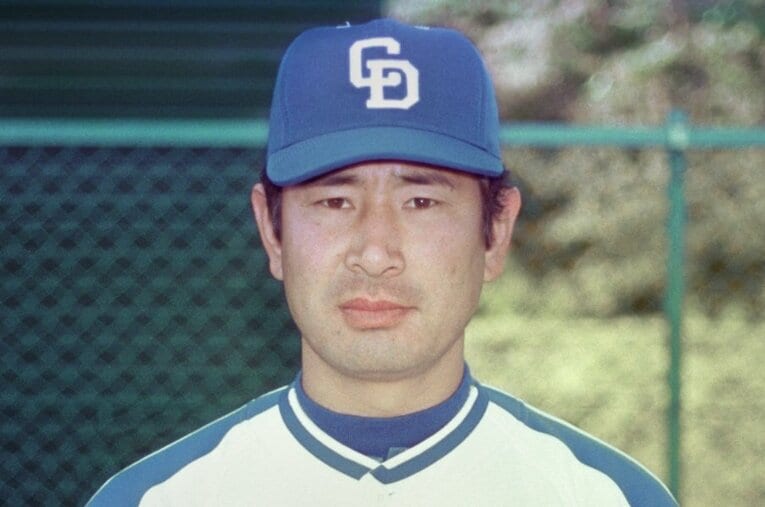 「打倒巨人」に執念を燃やした中日・星野仙一。1978年、そんな星野と初優勝を目指すスワローズナインの思いが交錯した試合があった ／ photograph by KYODO