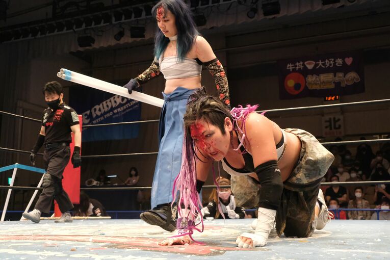 世羅りさvs.山下りな