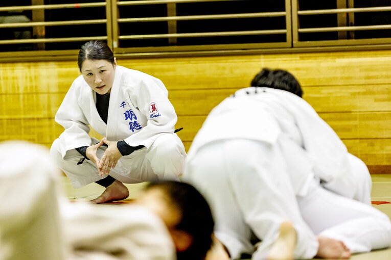 昨年から子供たちを指導する染宮さん（四街道警察・警和会）　©︎Kiichi Matsumoto