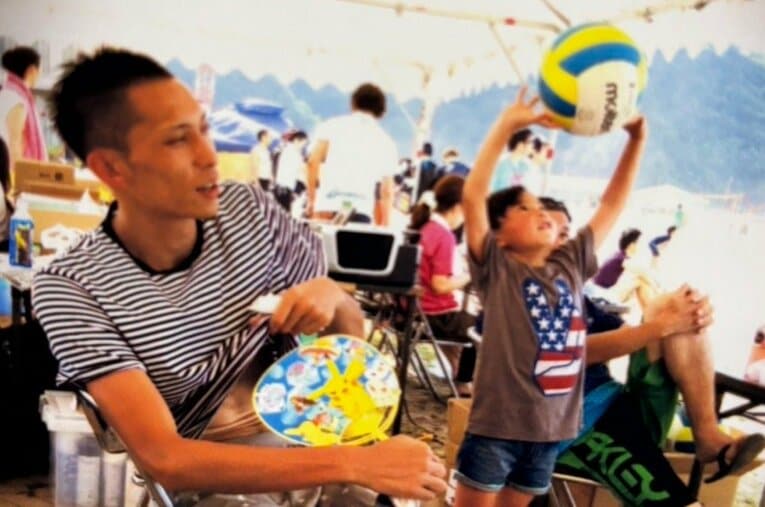 「お父さんと対戦したい」父はバレー界のレジェンド松本慶彦…清風セッター松本凛虎が目指す春高制覇「服を脱いだら“ゴツくなったな”と言われた」(7)