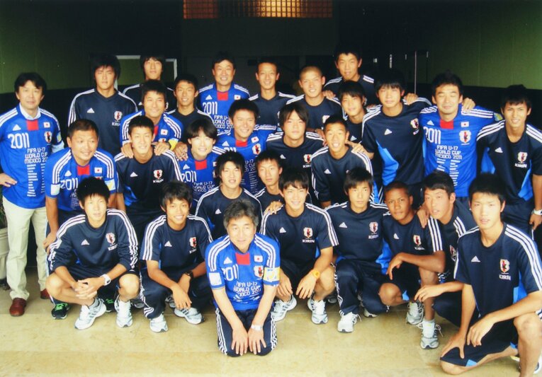 2011年U-17W杯に出場した日本代表（写真：本人提供）