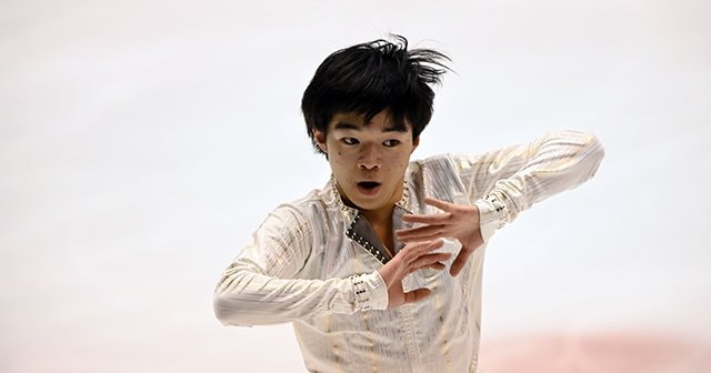 北京五輪でメダルを獲るために…鍵山優真が国体の公式練習で見せた、新・4回転ループの真価とは