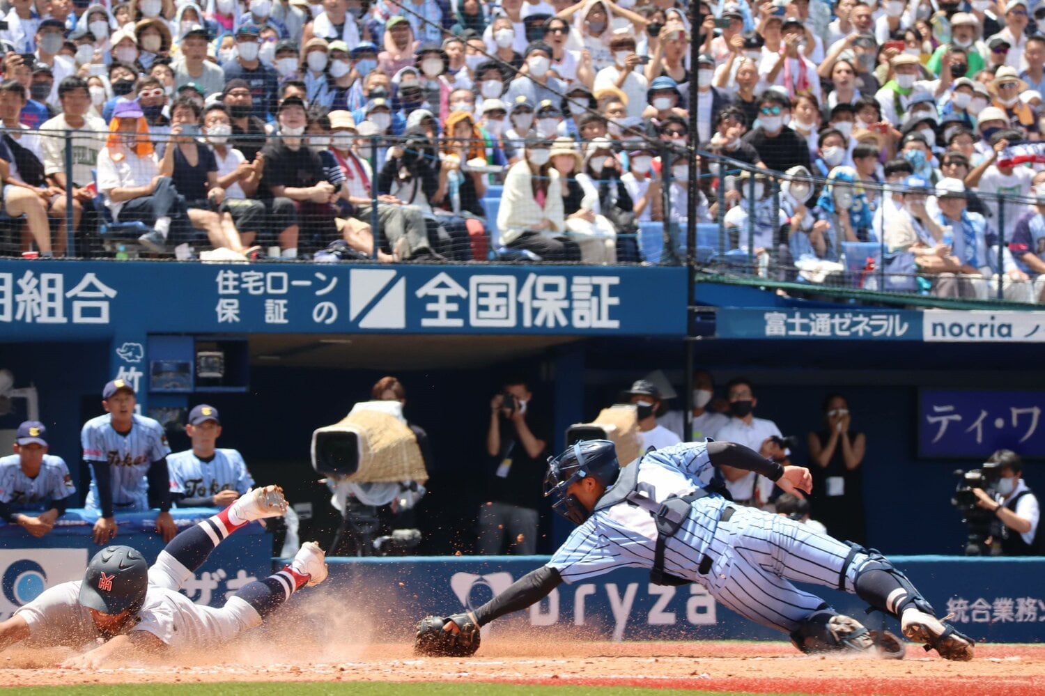 練習の成果が詰まった2022年夏の神奈川大会決勝のサヨナラシーン　©Sankei Shimbun