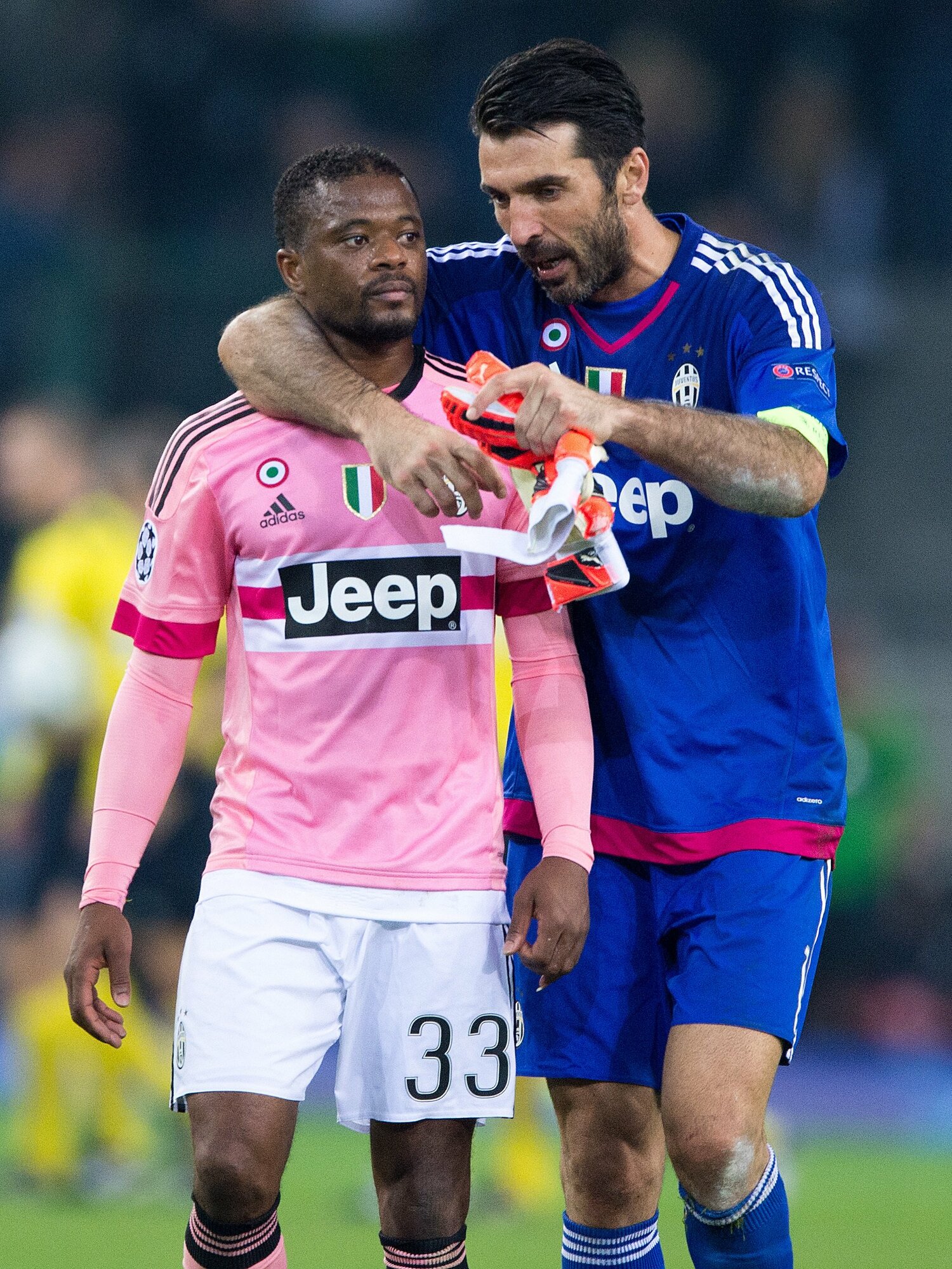 ユーべ時代のエブラとブッフォン　©Getty Images