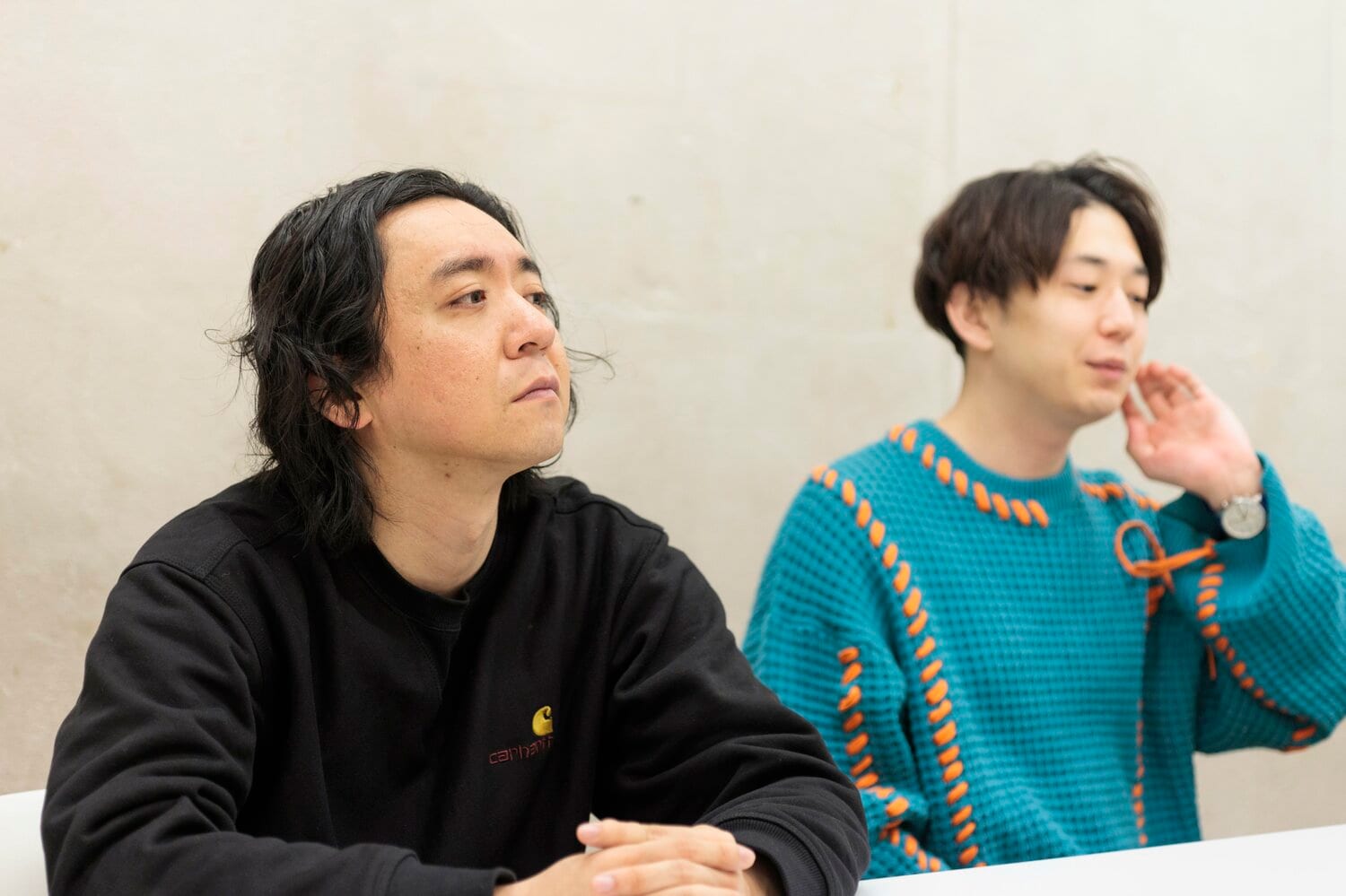 インタビューの日も小野さんは村上さんにもらった腕時計をつけていた