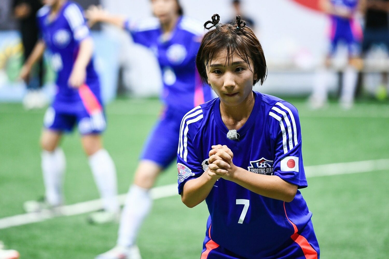 テレビの企画から始まったサッカーなど、新スポーツに次々挑戦 ©Narumi Takahashi