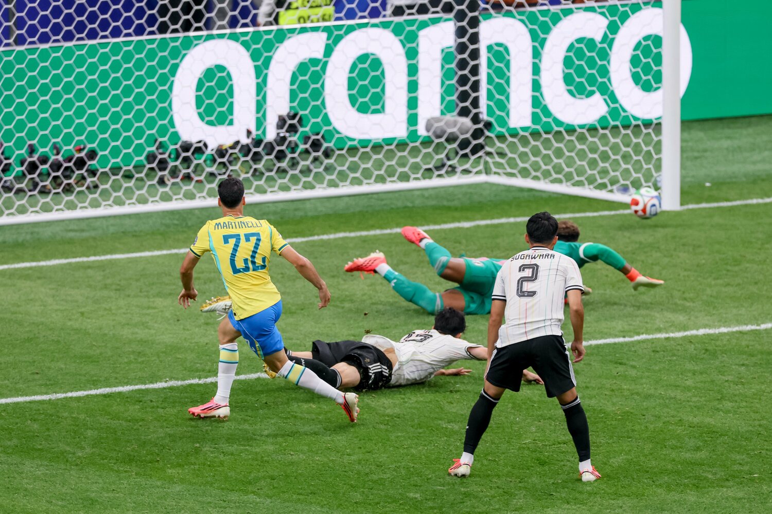 追加タイム、ガブリエウ・マルチネッリに勝ち越しゴールを決められる ©Kaoru Watanabe/JMPA