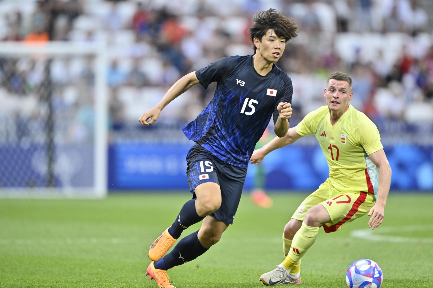 近年、長身の日本人DFの進境が著しいが、高井もその系譜に名を連ねられるか　©Takuya Nakachi/JMPA