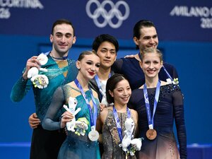 アメリカは「組織論」、ロシアは…「負け惜しみ」!?　三浦璃来＆木原龍一「りくりゅうペア」の金メダルをライバル国はどう報じた？ 日本ペア“史上初の快挙”