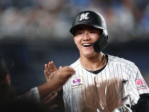 〈新人王〉ロッテ西川史礁「本当に濃すぎた」激動の1年を支えた“思考”と“結婚”「もっと上に行きたい」阪神・森下翔太に学んだ一流の極意とは…