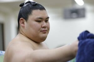 8キロ増“191キロ”に「太り過ぎ」の声も…新横綱・大の里はなぜ強い？ じつは“常識外だらけ”の正体「本場所でこんなことをする力士はいない」
