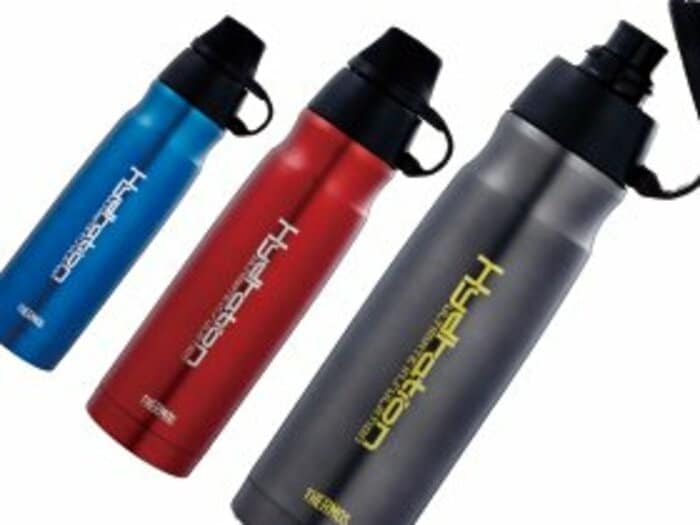 夏の水分補給に携帯したい真空断熱スポーツボトル。＜Number Web＞ photograph by Tomoki Momozono