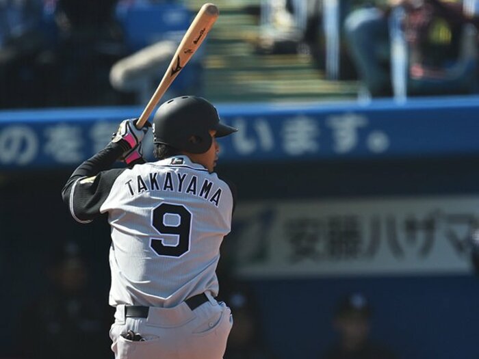 プチ鹿島、4月のスポーツ新聞時評。阪神高山、DeNA今永、そして熊本地震。<Number Web> photograph by Hideki Sugiyama