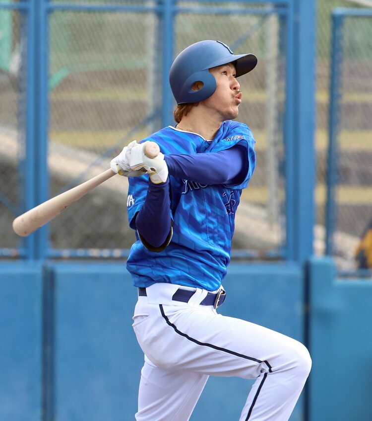 三森大貴、ホークスからDeNAへトレード移籍。走攻守の万能性を武器に27