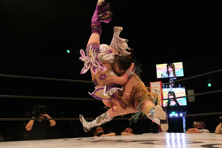 「ここまでやらなきゃ勝てない」中野たむとの死闘…スターダム新王者・上谷沙弥と“狂気と全力”のフェニックス・スプラッシュ(52)